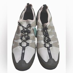 NWOT Lands End Water Hiking Sneakers Mens Size 11D Tan Green Khaki Shoes 401289